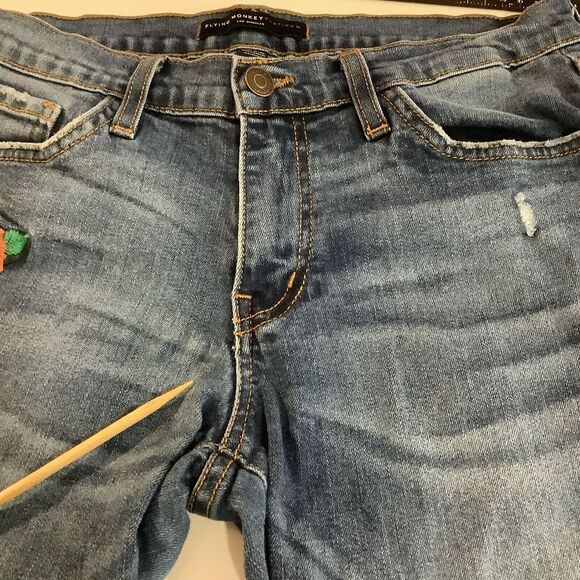 Flying monkey platinum jeans Women's Size 29 Skinny Embroidery Flower Distressed - Picture 9 of 13